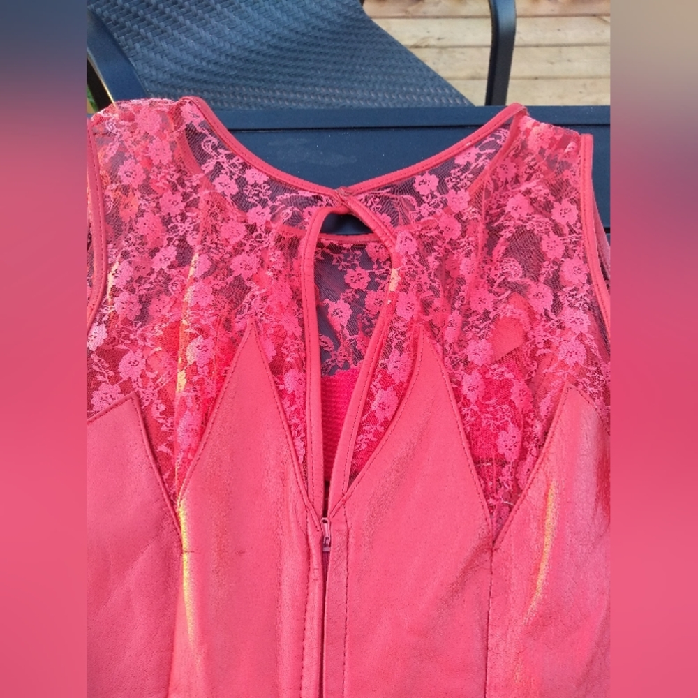 Vintage Verducci Red Leather & Lace Sleeveless Bodycon Dress, Size 6, - Picture 4 of 13